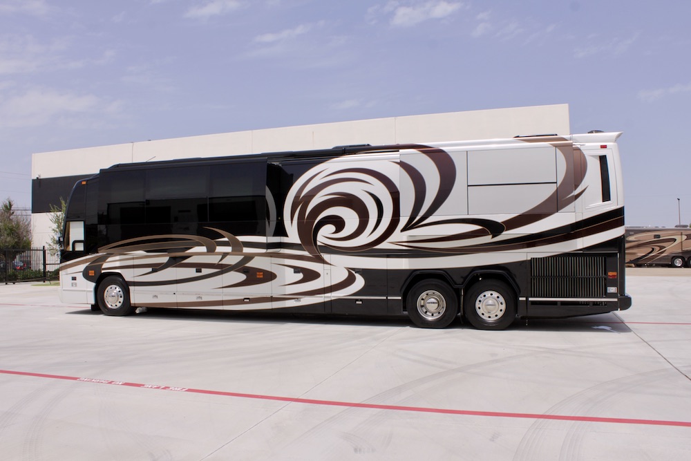 2010 Prevost Millennium H3-45 For Sale