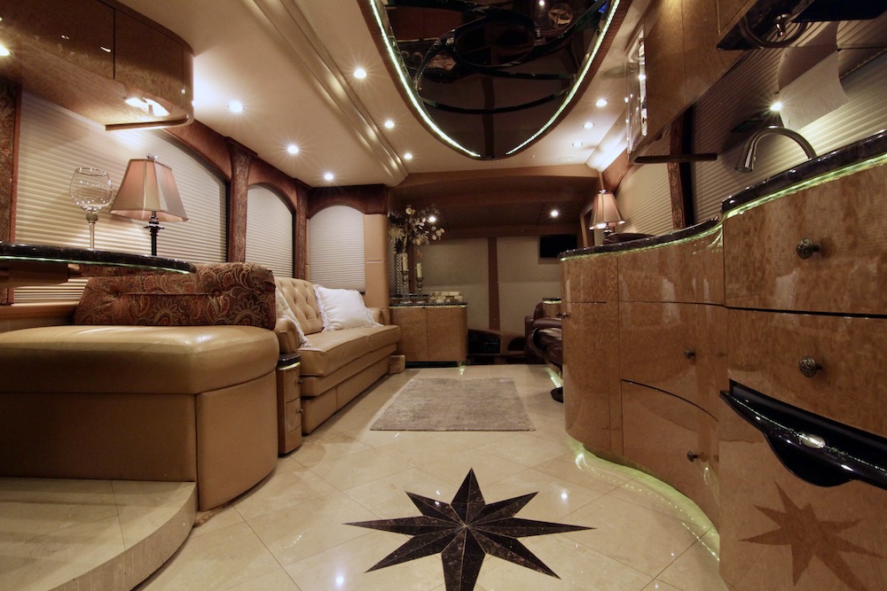 2010 Prevost Millennium H3-45 For Sale