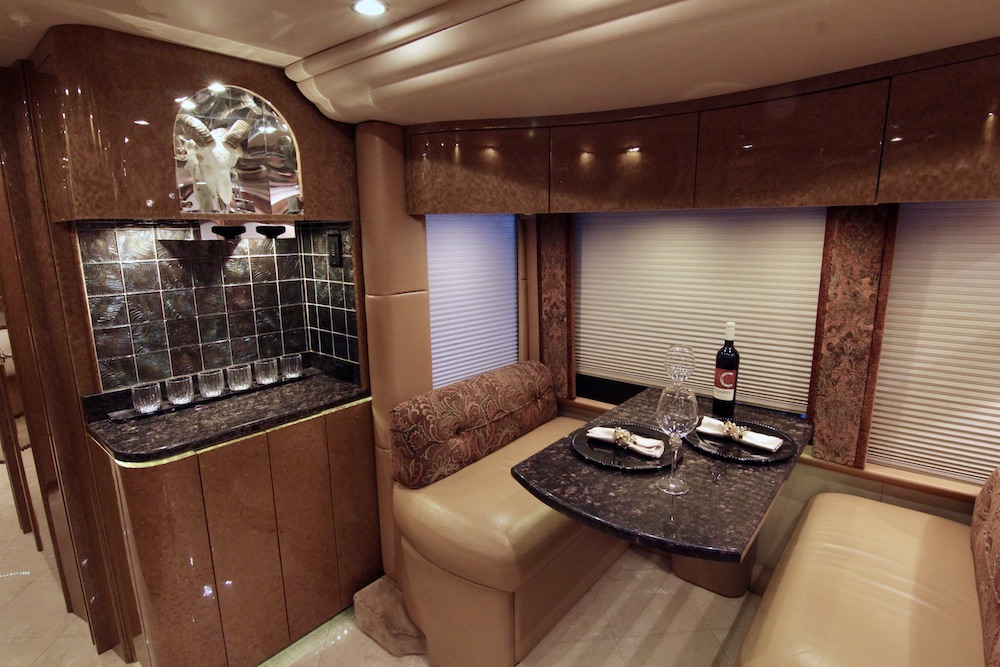 2010 Prevost Millennium H3-45 For Sale