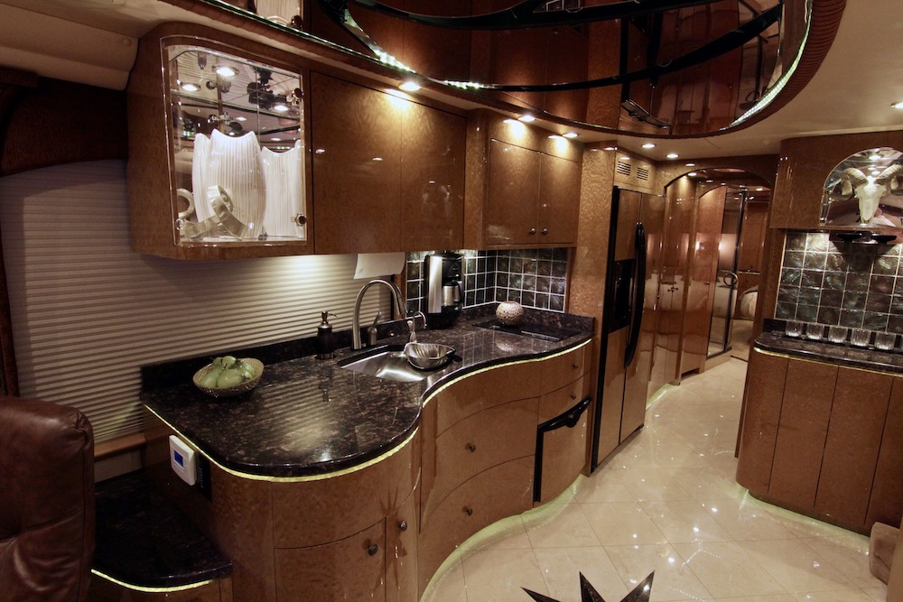 2010 Prevost Millennium H3-45 For Sale