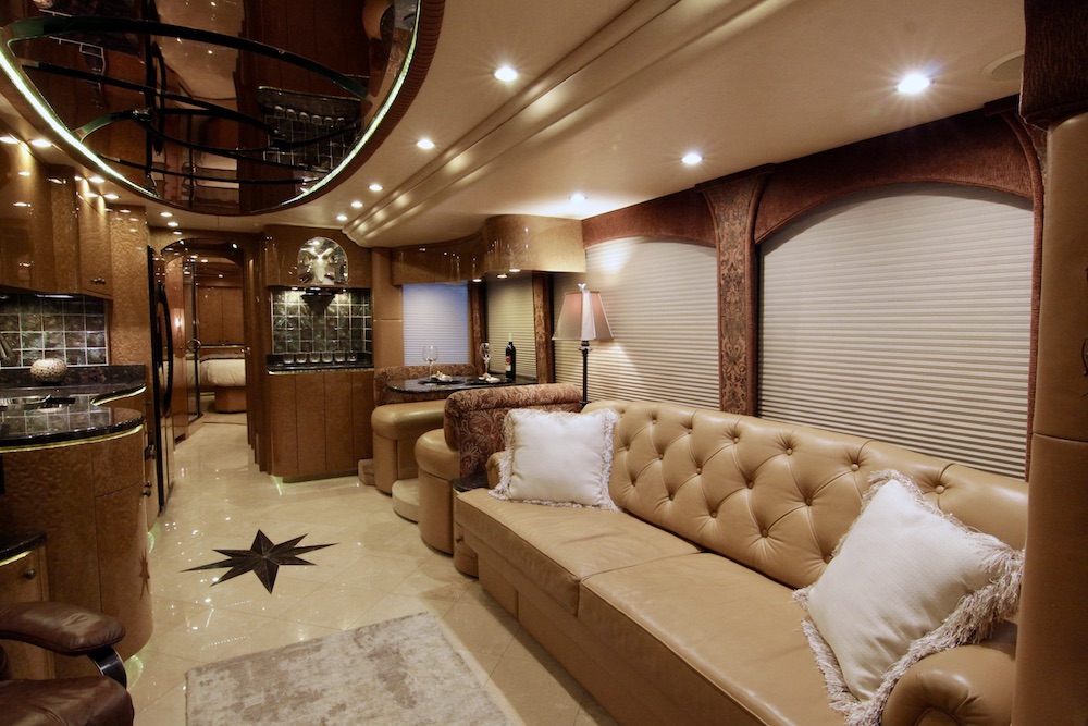 2010 Prevost Millennium H3-45 For Sale