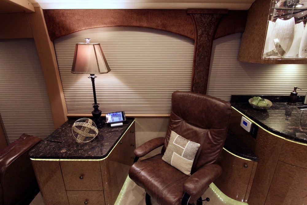 2010 Prevost Millennium H3-45 For Sale