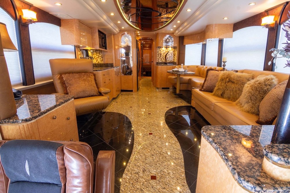 2010 Prevost Millennium H3-45 For Sale