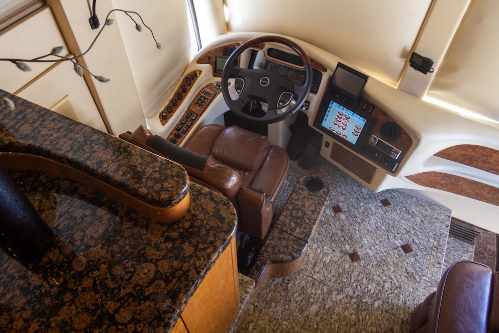 2010 Prevost Millennium H3-45 For Sale