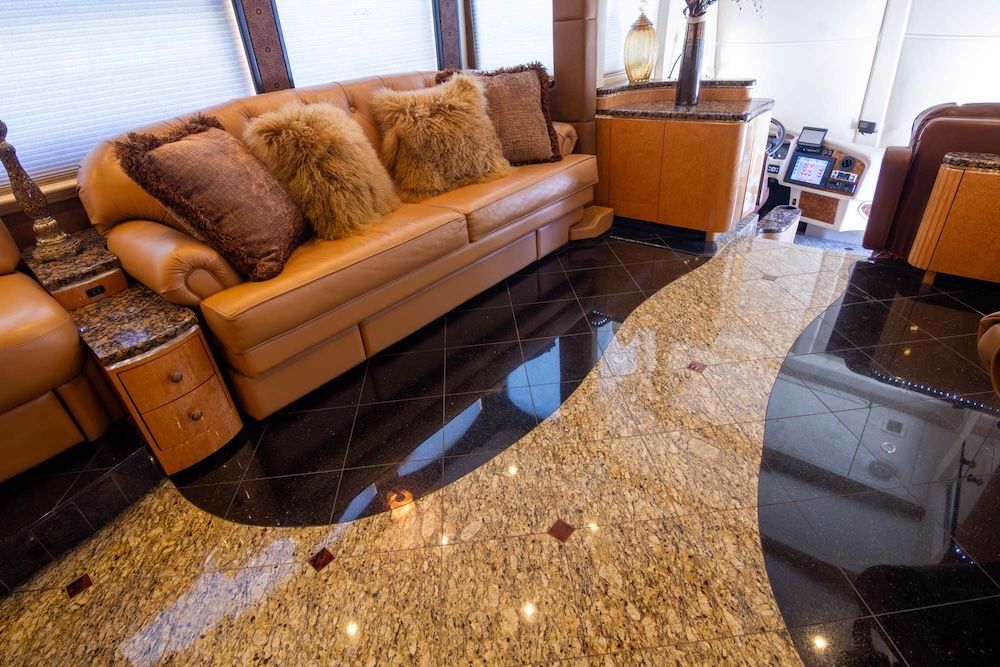 2010 Prevost Millennium H3-45 For Sale