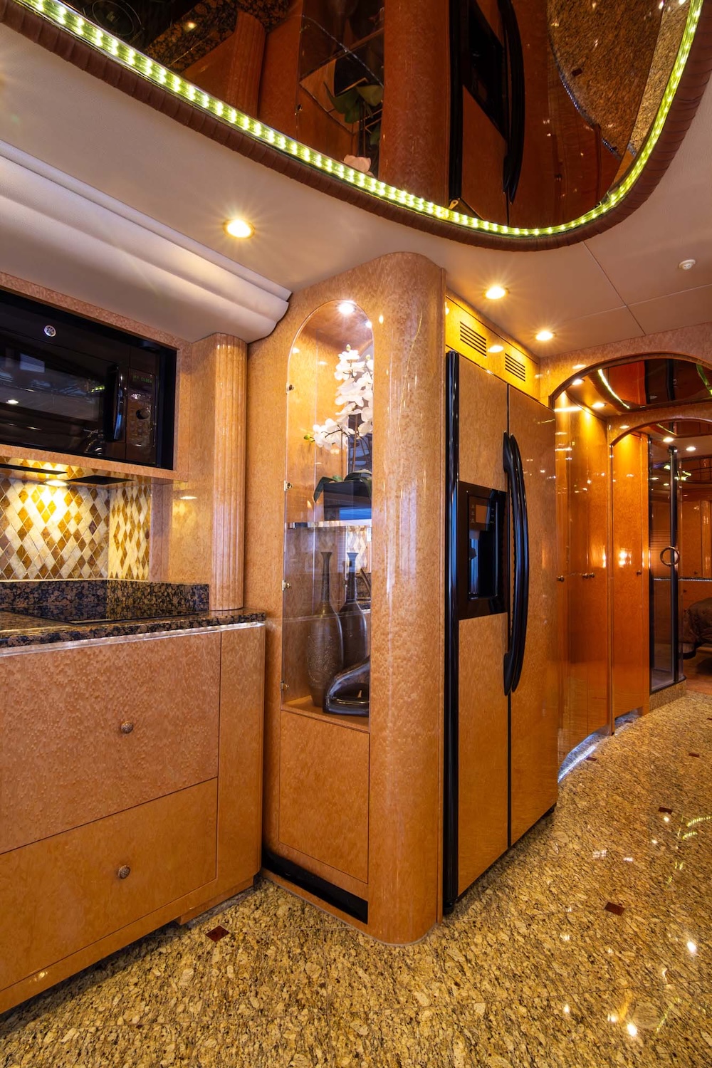 2010 Prevost Millennium H3-45 For Sale