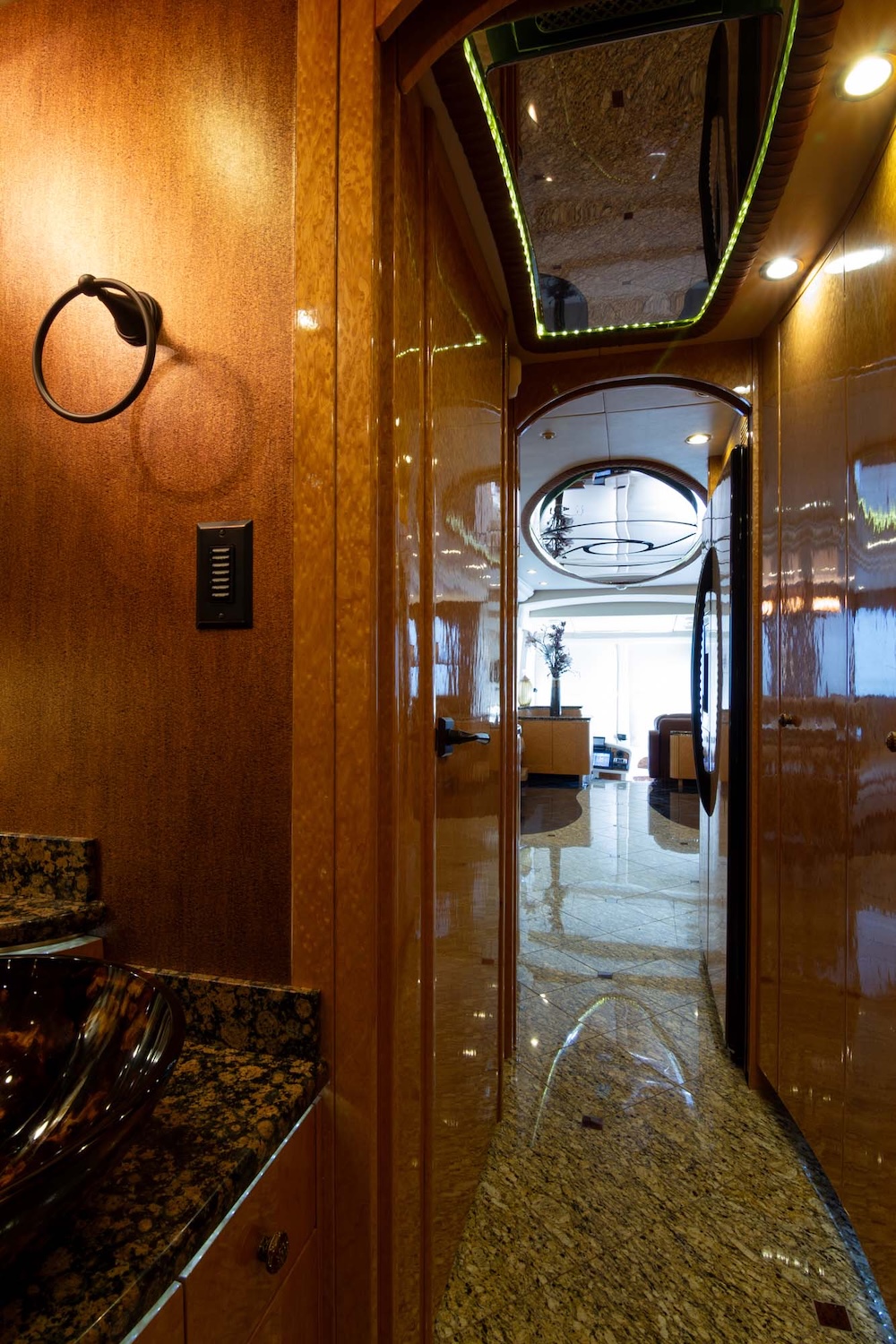 2010 Prevost Millennium H3-45 For Sale