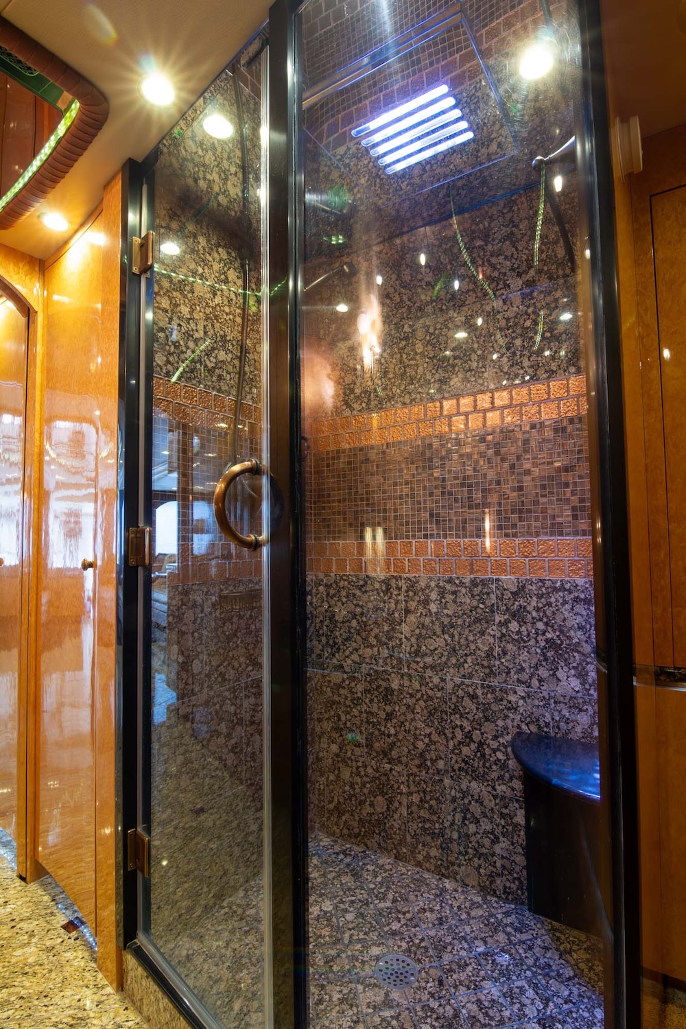 2010 Prevost Millennium H3-45 For Sale