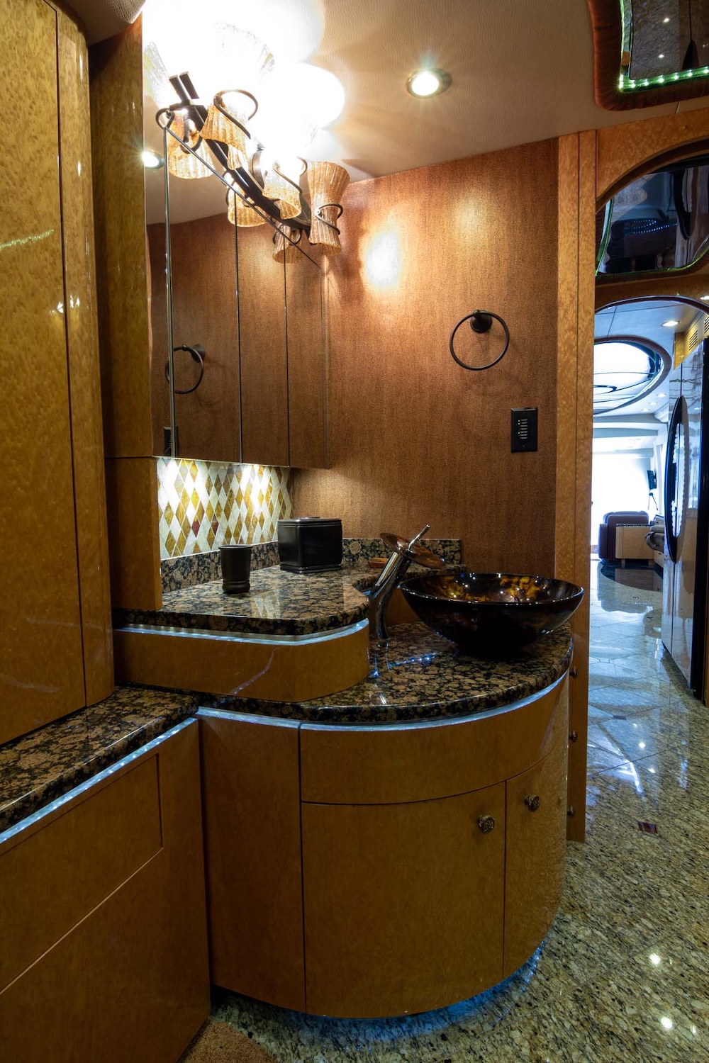 2010 Prevost Millennium H3-45 For Sale