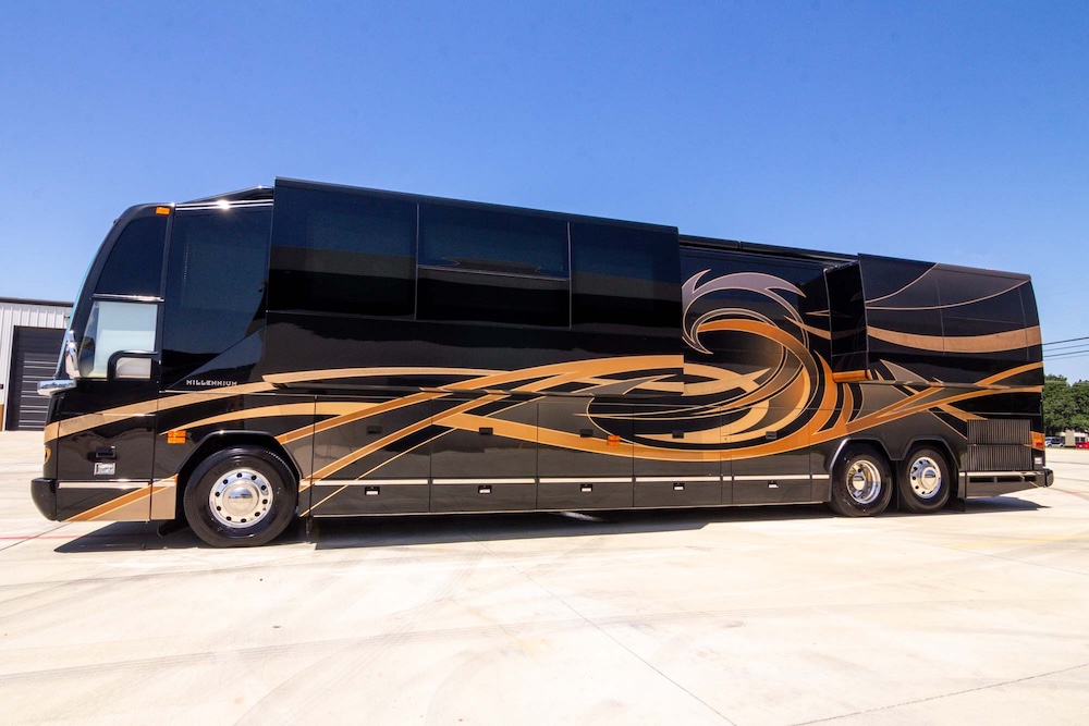 2010 Prevost Millennium H3-45 For Sale