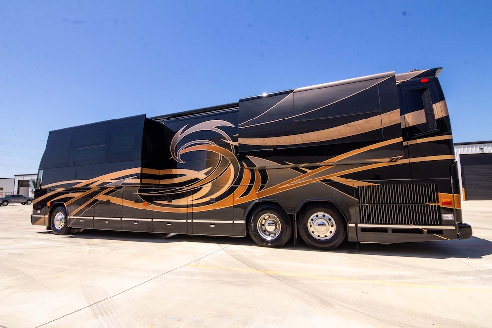 2010 Prevost Millennium H3-45 For Sale