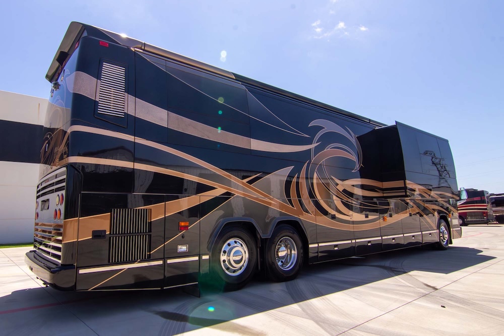 2010 Prevost Millennium H3-45 For Sale