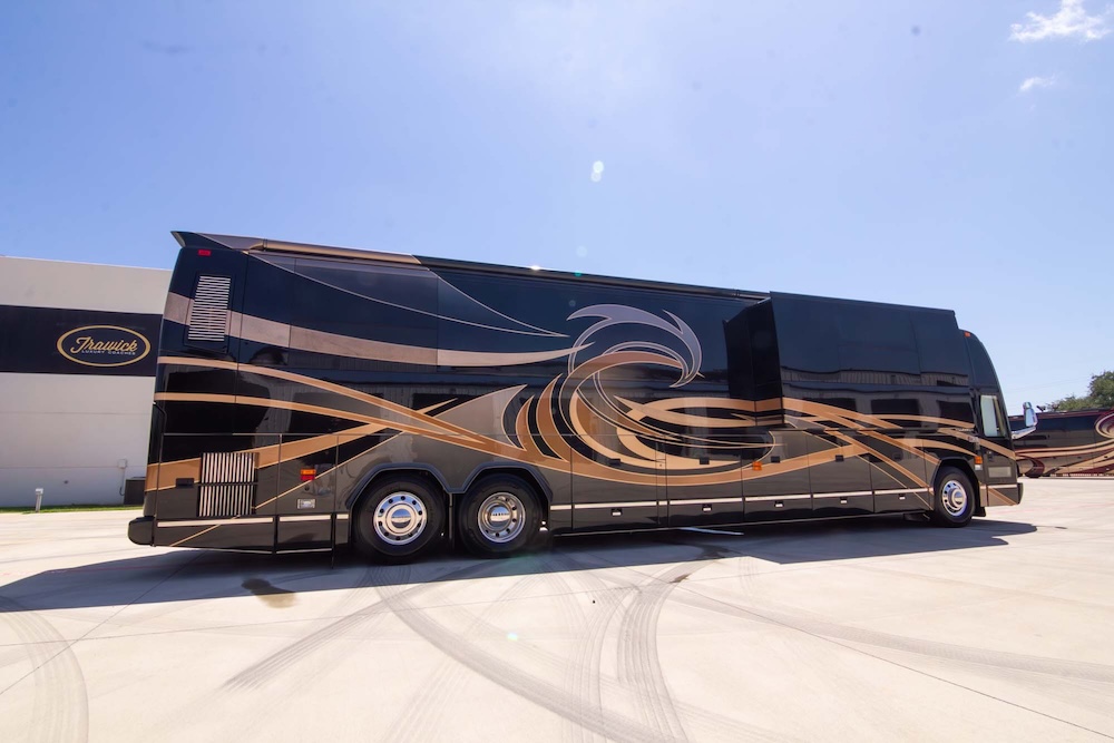 2010 Prevost Millennium H3-45 For Sale