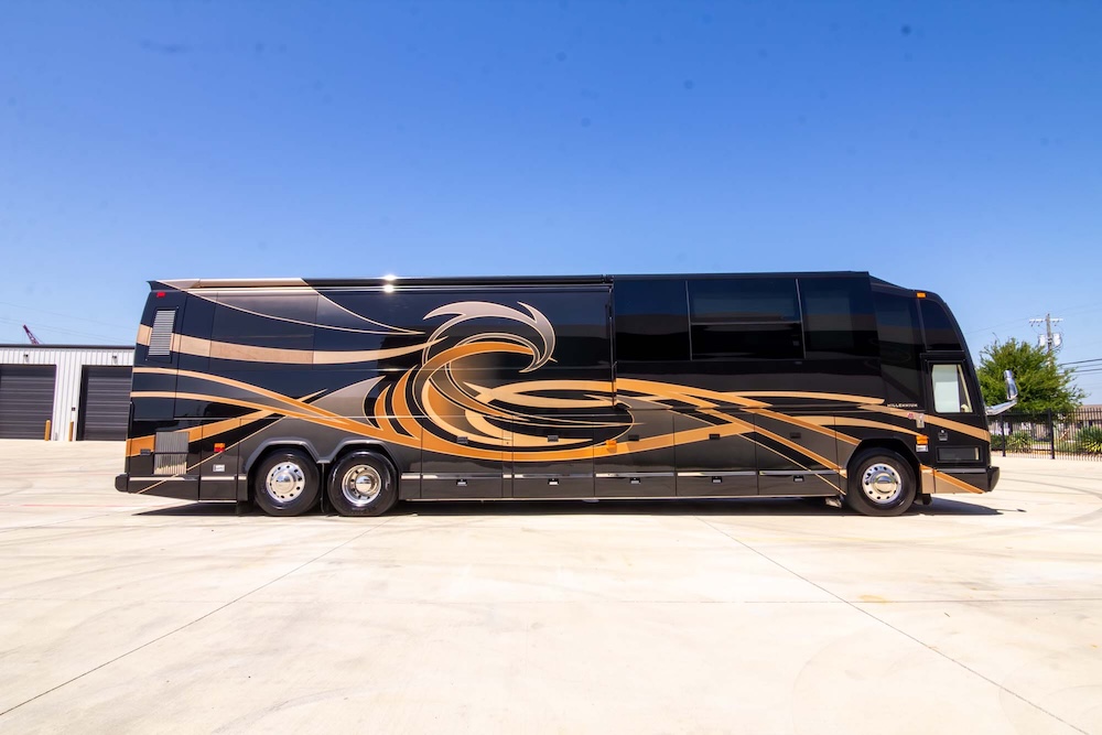 2010 Prevost Millennium H3-45 For Sale