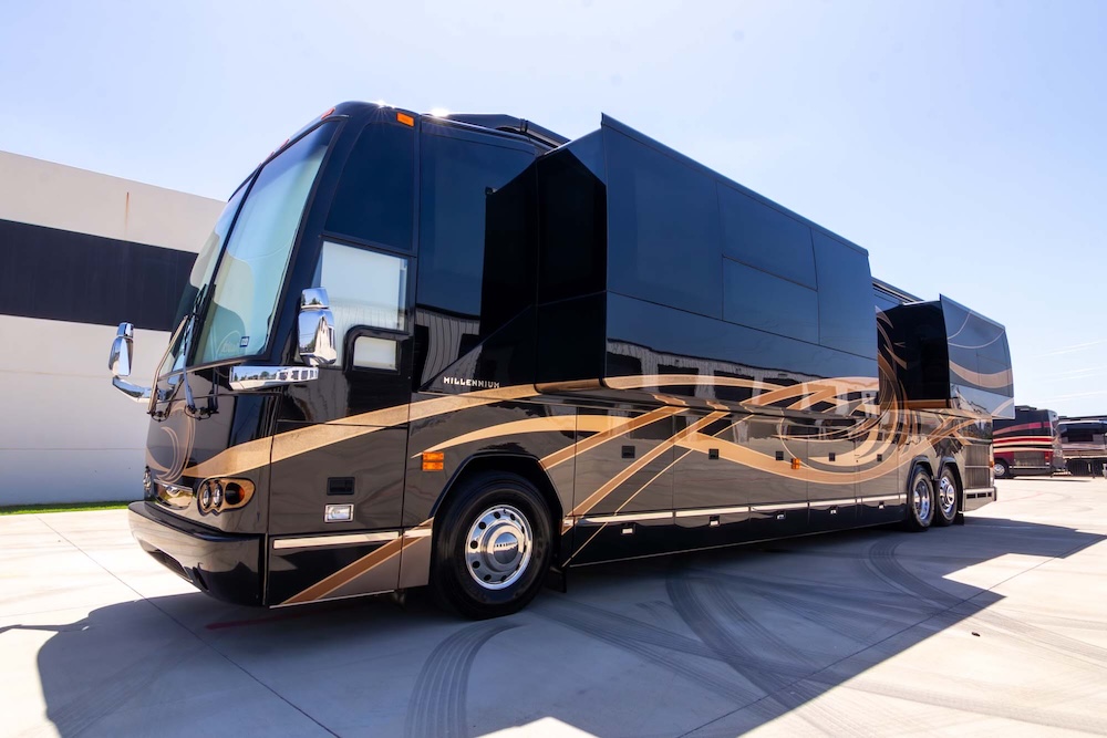 2010 Prevost Millennium H3-45 For Sale