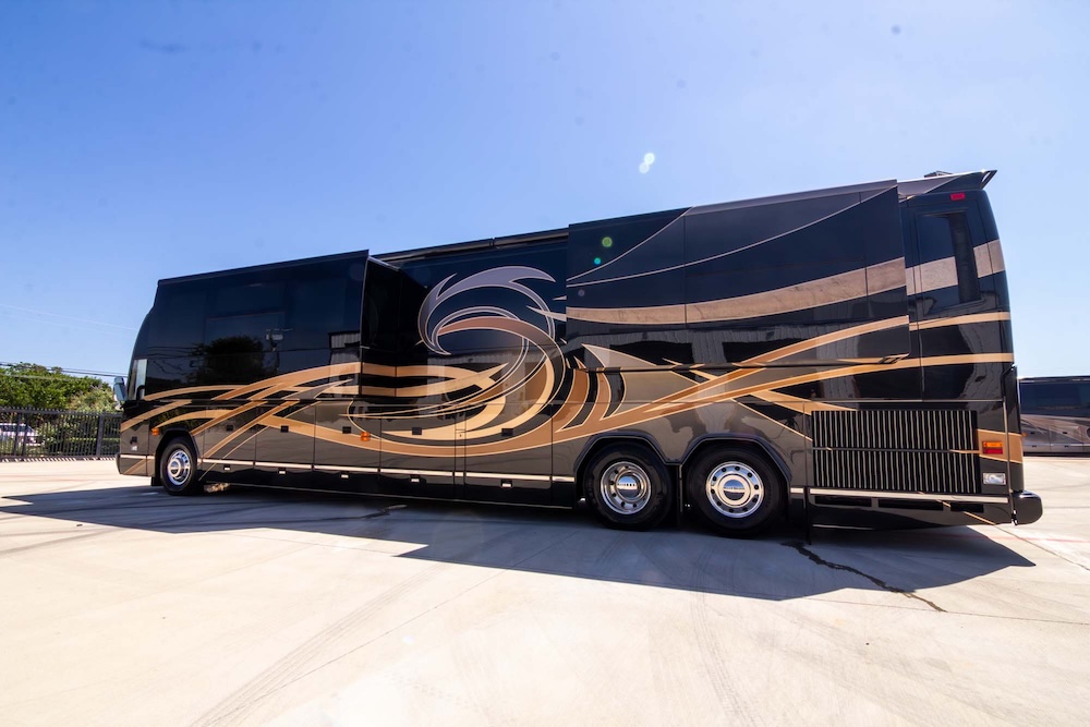 2010 Prevost Millennium H3-45 For Sale