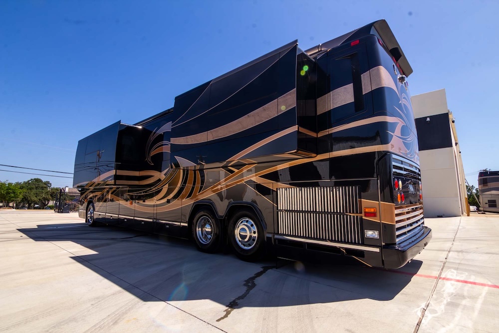 2010 Prevost Millennium H3-45 For Sale