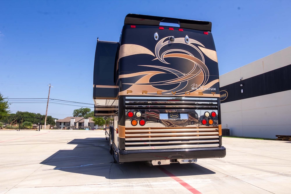 2010 Prevost Millennium H3-45 For Sale