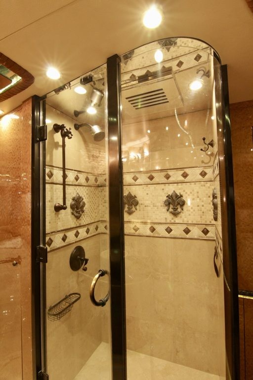 2010 Prevost Millennium H3-45 For Sale