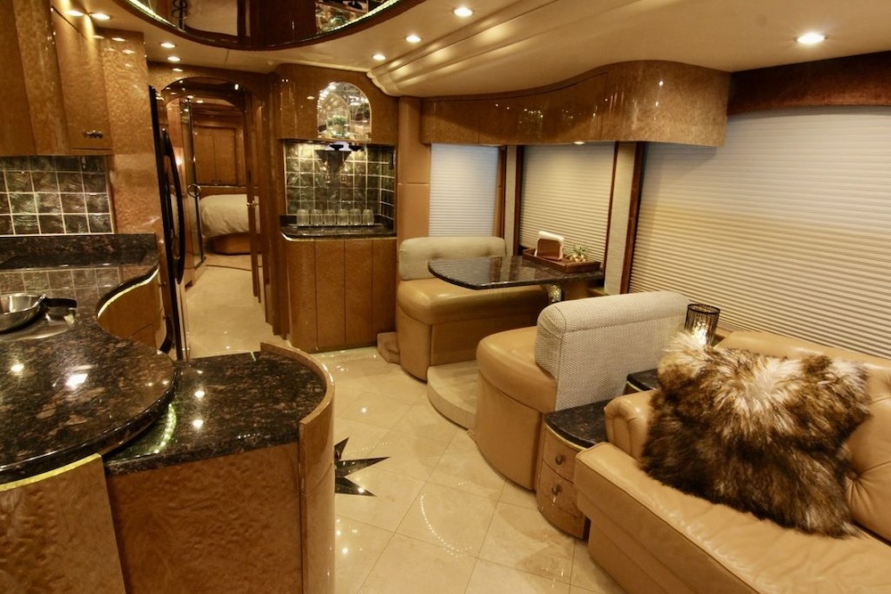 2010 Prevost Millennium H3-45 For Sale