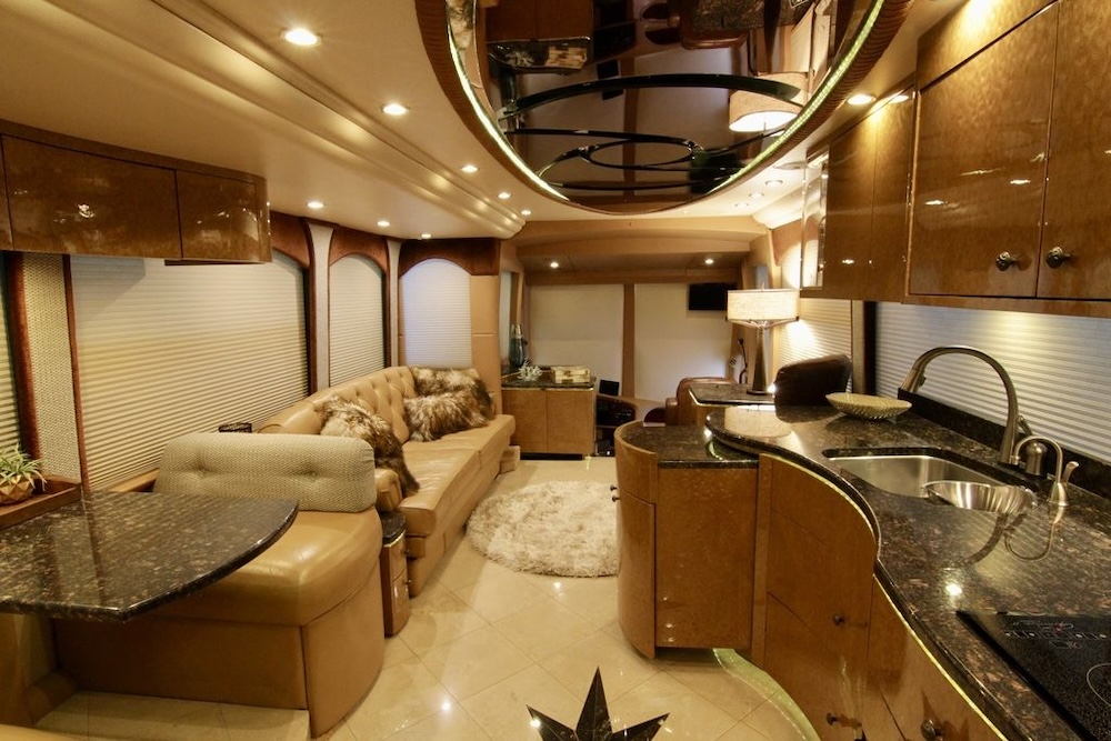 2010 Prevost Millennium H3-45 For Sale