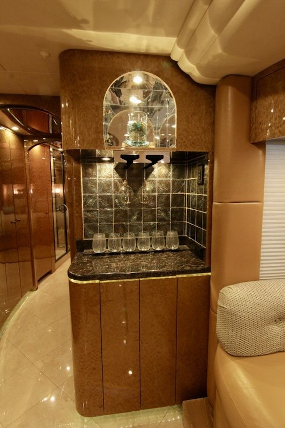2010 Prevost Millennium H3-45 For Sale