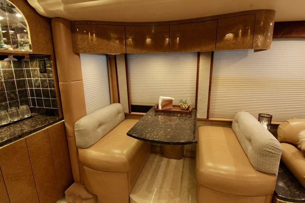 2010 Prevost Millennium H3-45 For Sale
