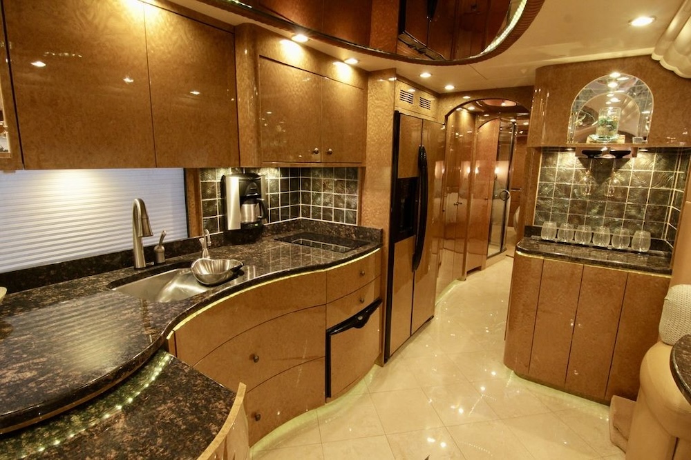 2010 Prevost Millennium H3-45 For Sale