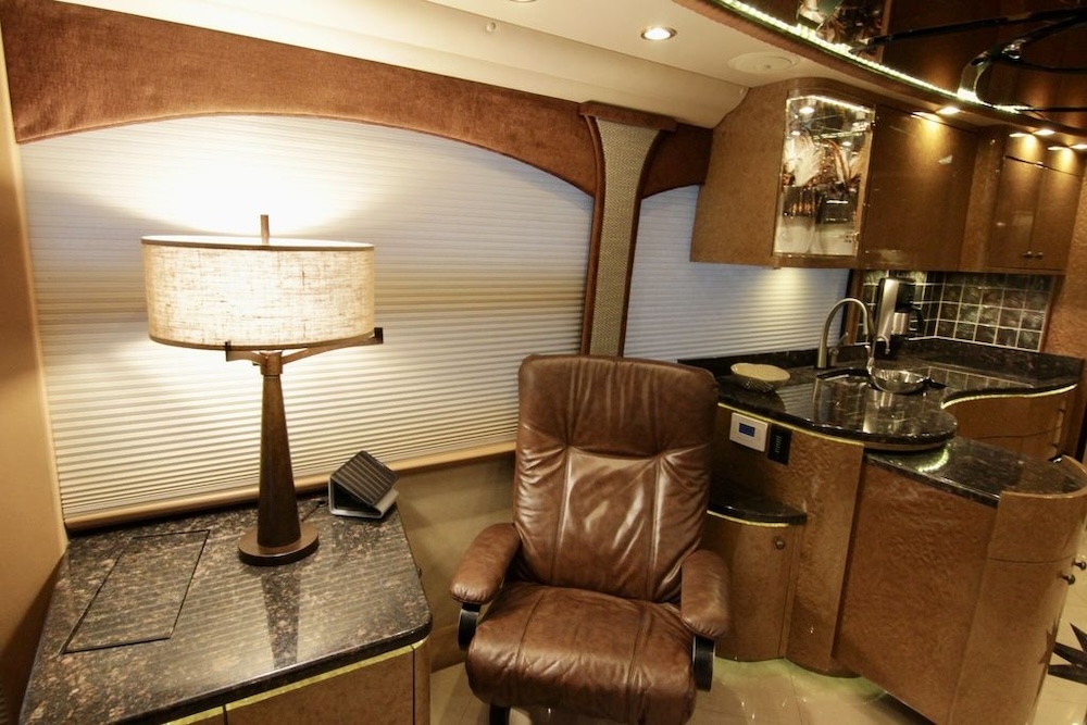 2010 Prevost Millennium H3-45 For Sale