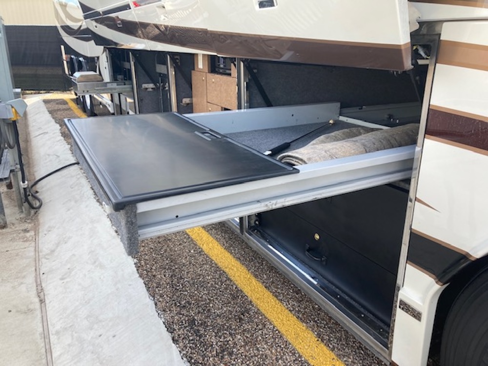 2010 Prevost Millennium H3-45 For Sale