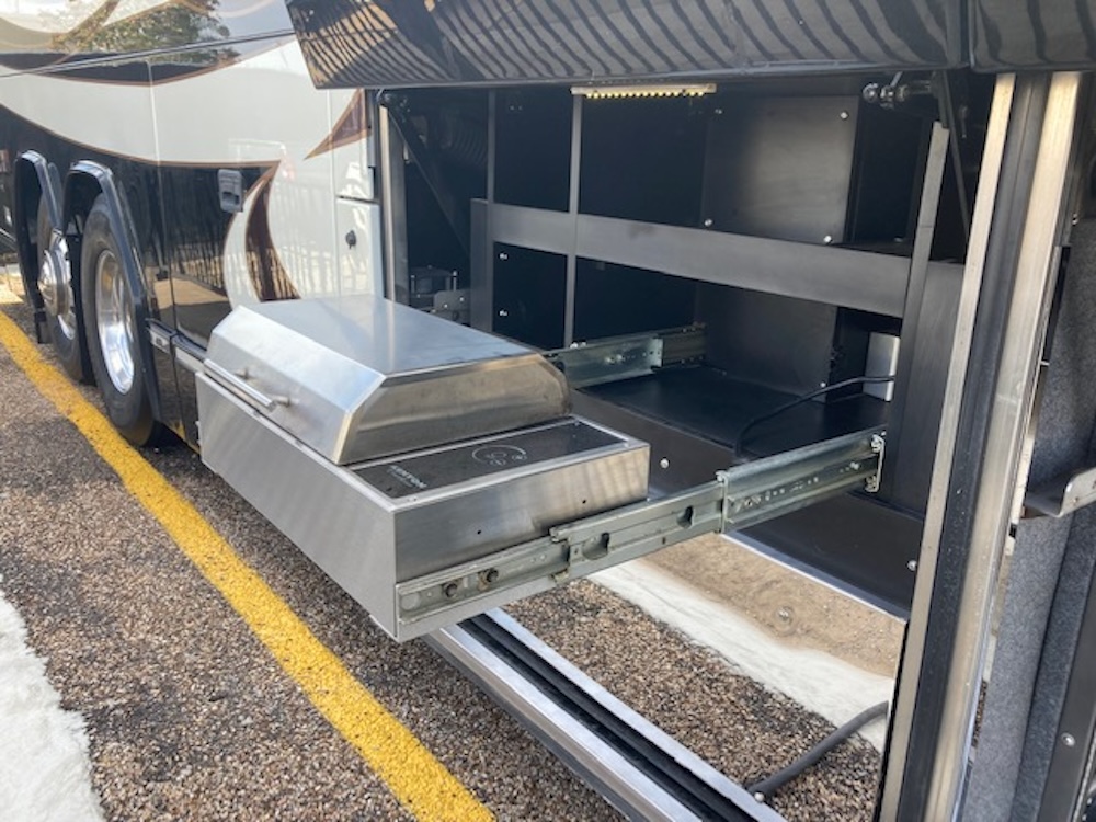 2010 Prevost Millennium H3-45 For Sale