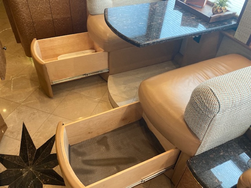 2010 Prevost Millennium H3-45 For Sale