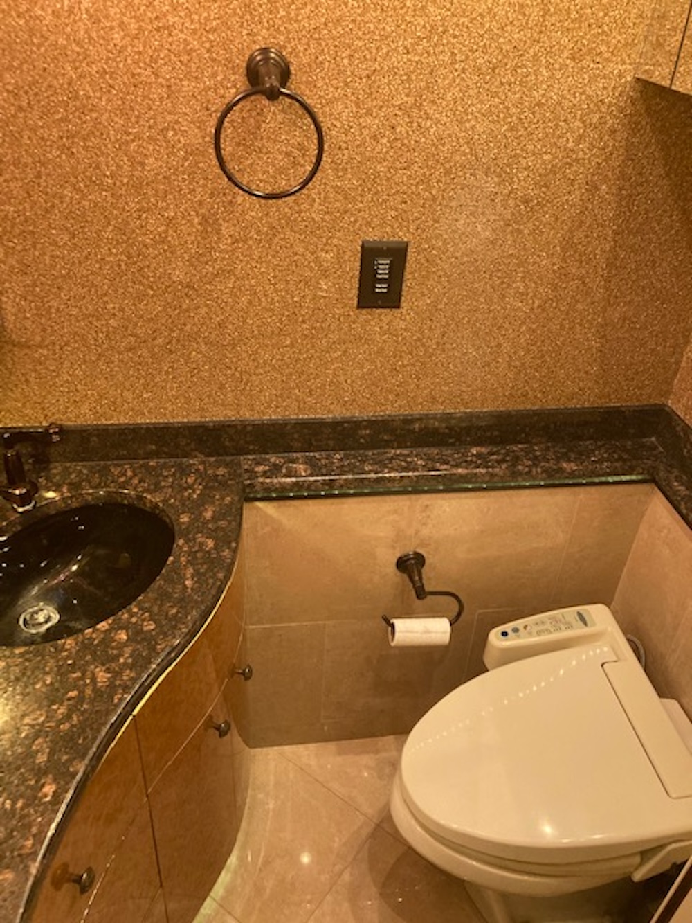 2010 Prevost Millennium H3-45 For Sale