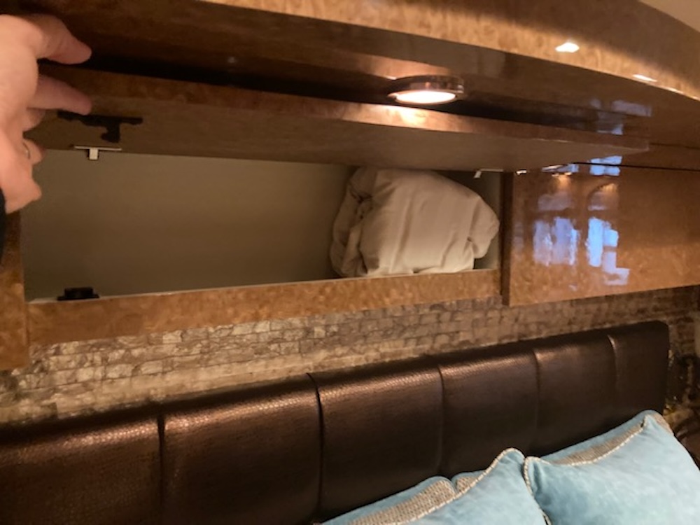 2010 Prevost Millennium H3-45 For Sale