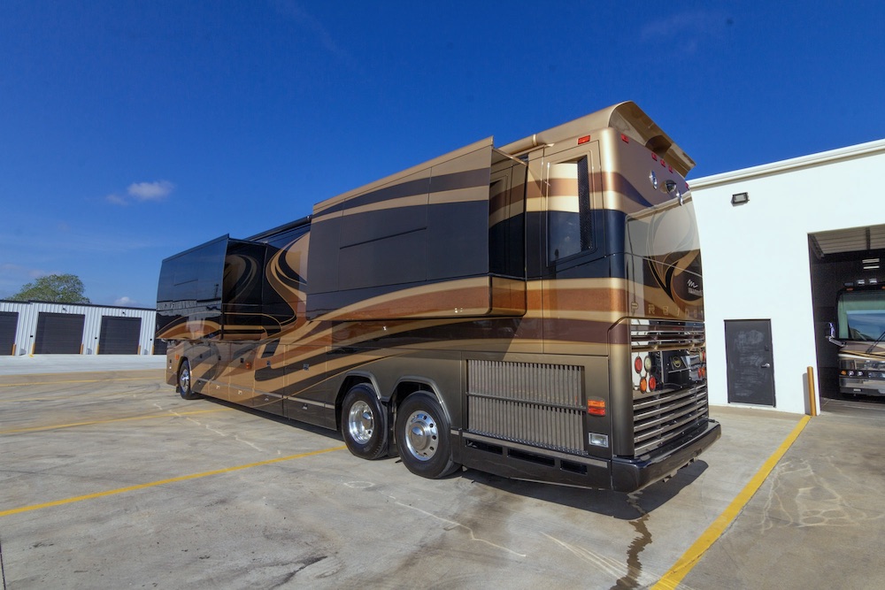 2010 Prevost Millennium H3-45 For Sale