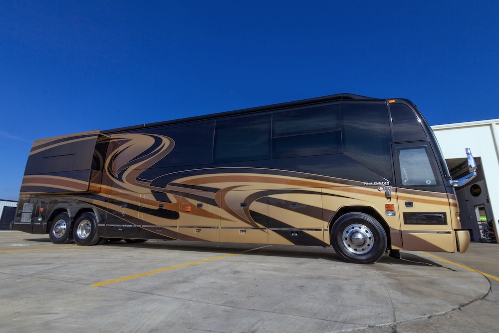 2010 Prevost Millennium H3-45 For Sale