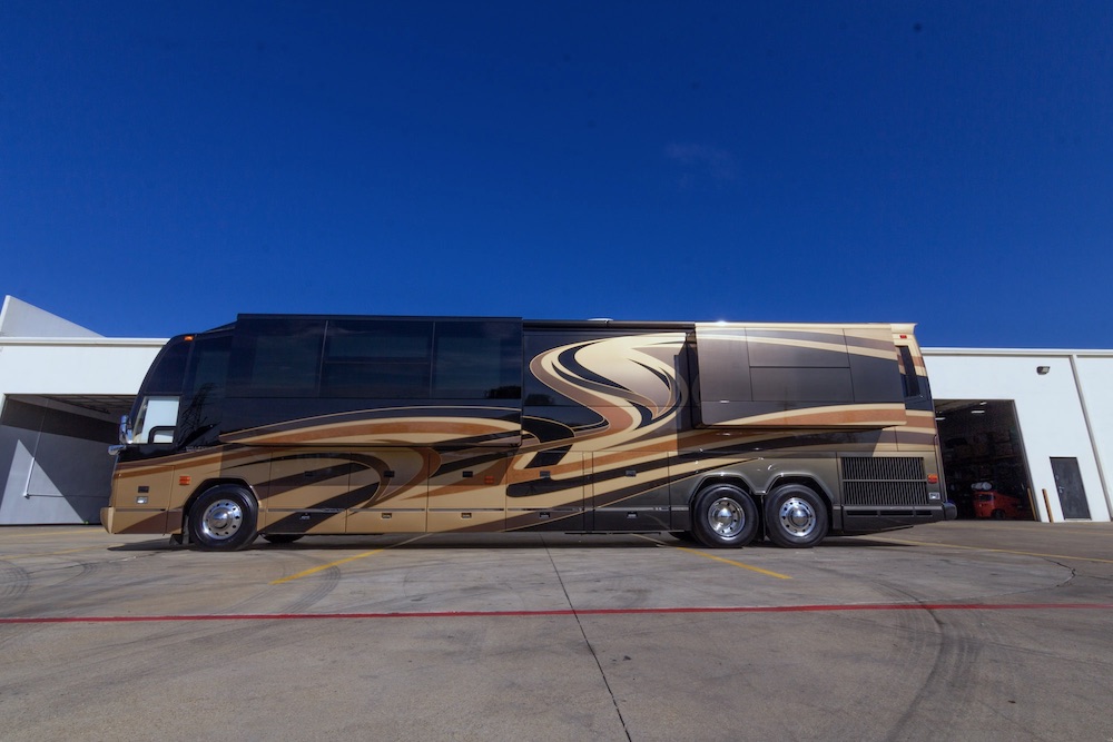 2010 Prevost Millennium H3-45 For Sale