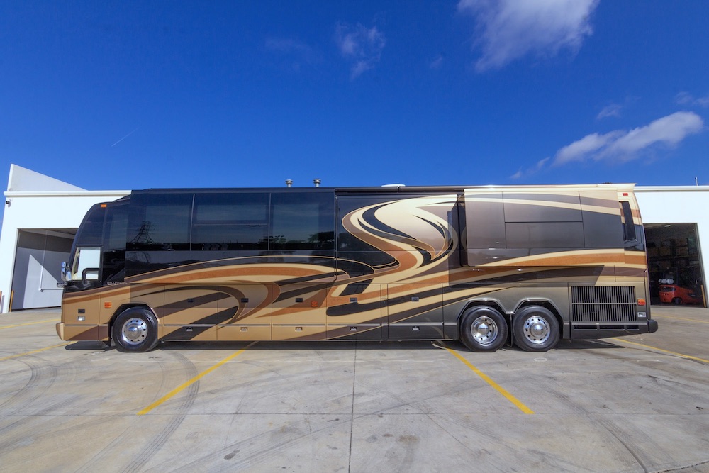 2010 Prevost Millennium H3-45 For Sale