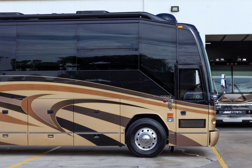 2010 Prevost Millennium H3-45 For Sale