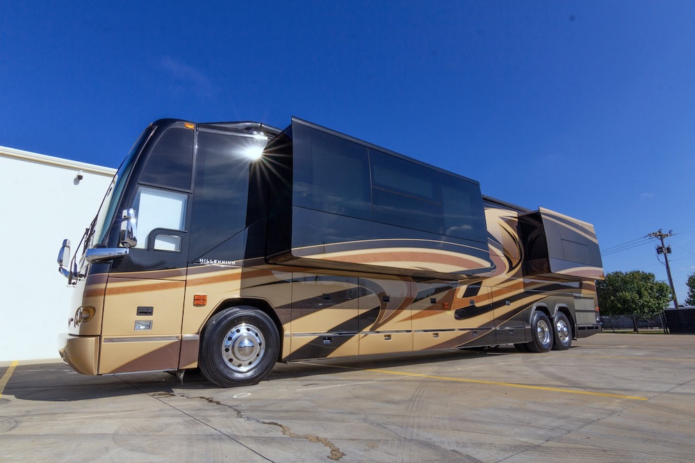 2010 Prevost Millennium H3-45 For Sale