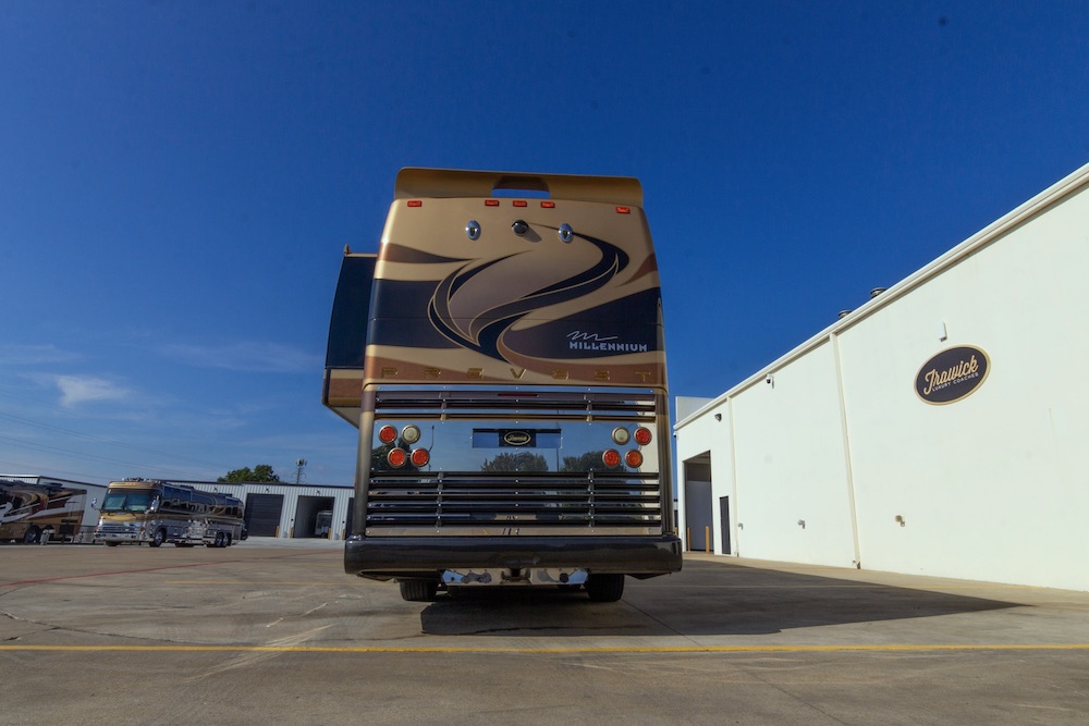 2010 Prevost Millennium H3-45 For Sale