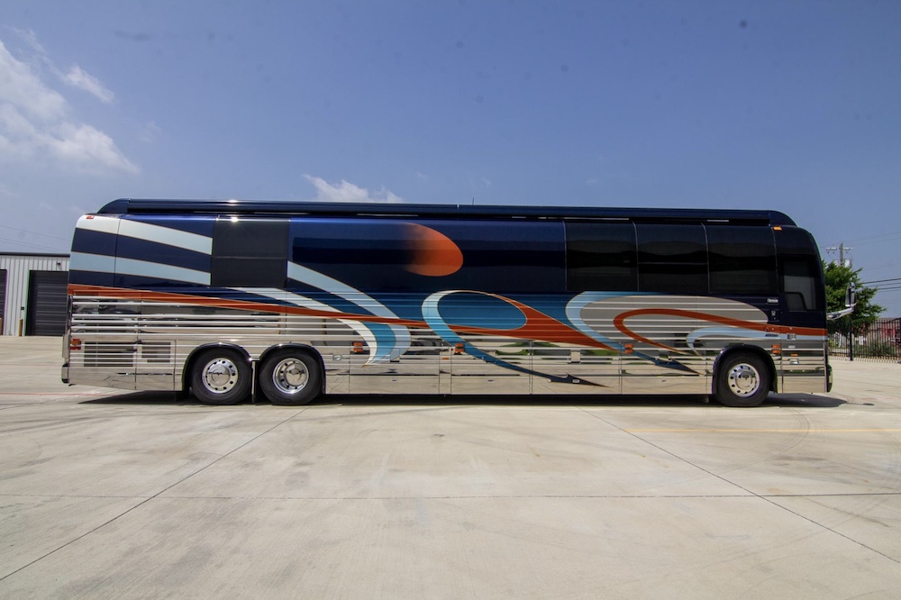 2010 Prevost Parliament XLII For Sale