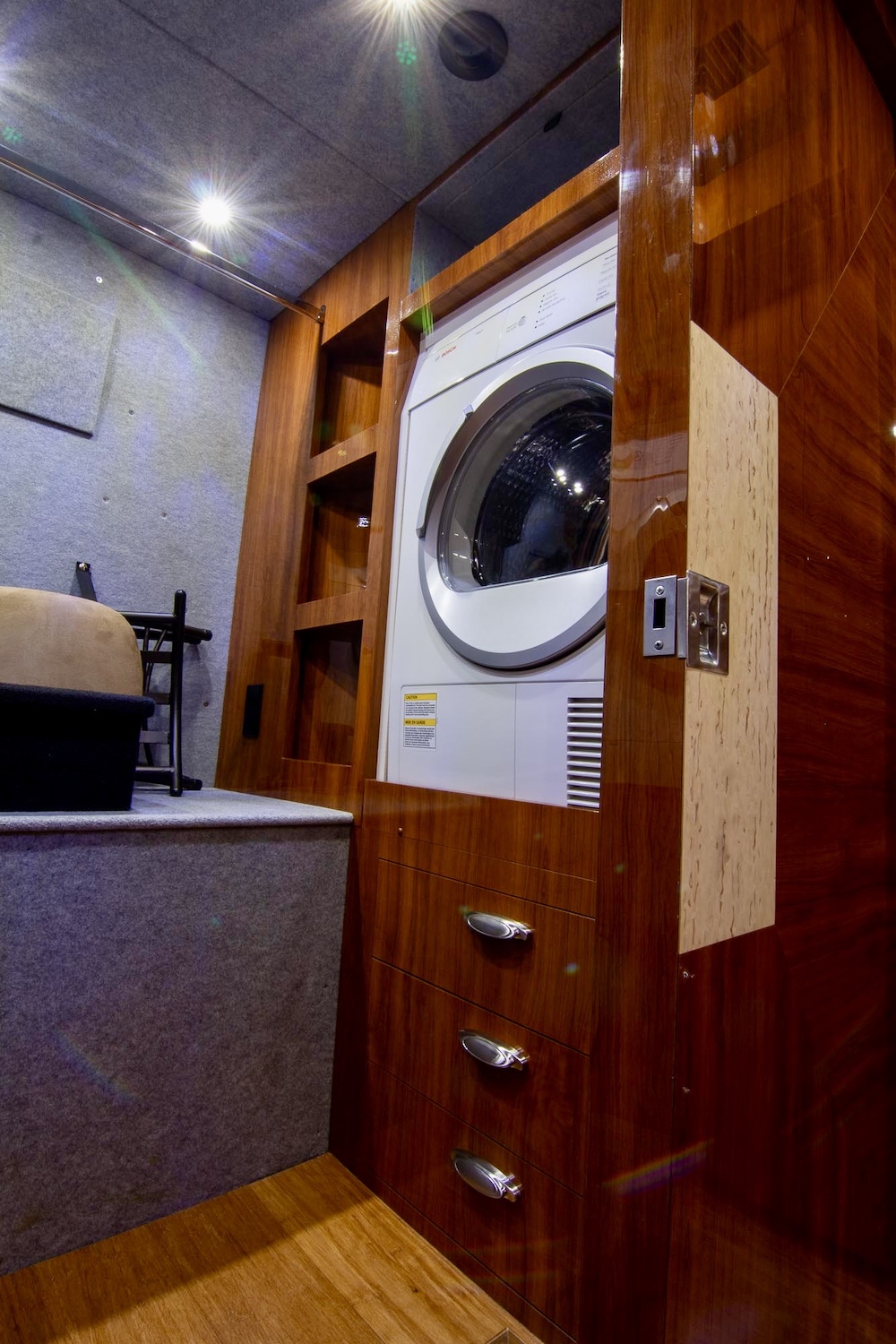 2010 Prevost Parliament XLII For Sale