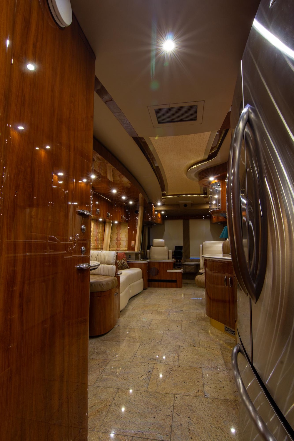 2010 Prevost Parliament XLII For Sale