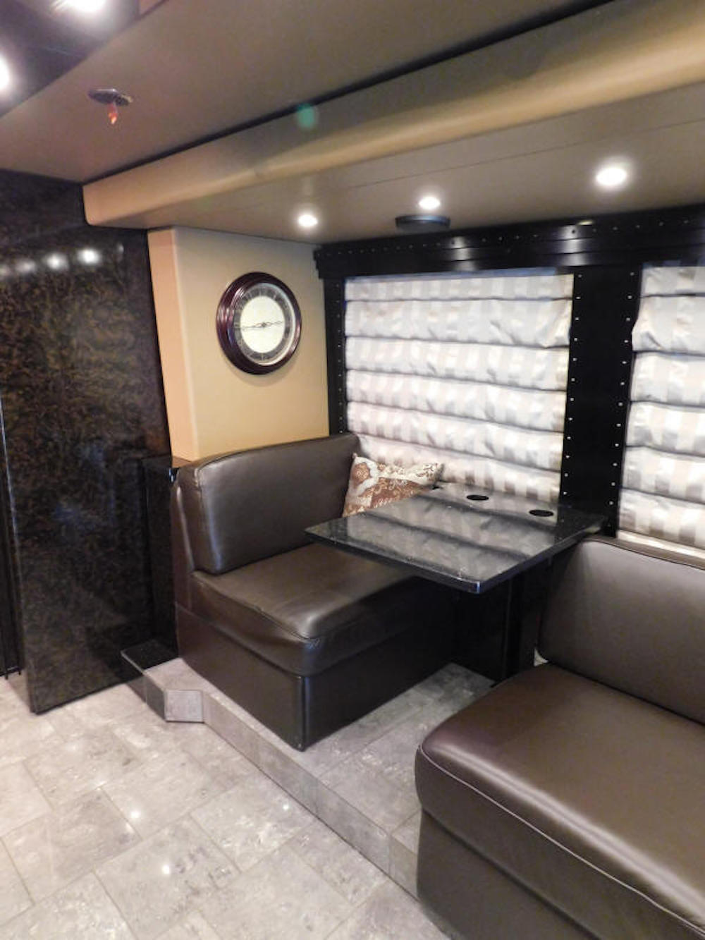 2010 Prevost Star  H3-45 For Sale