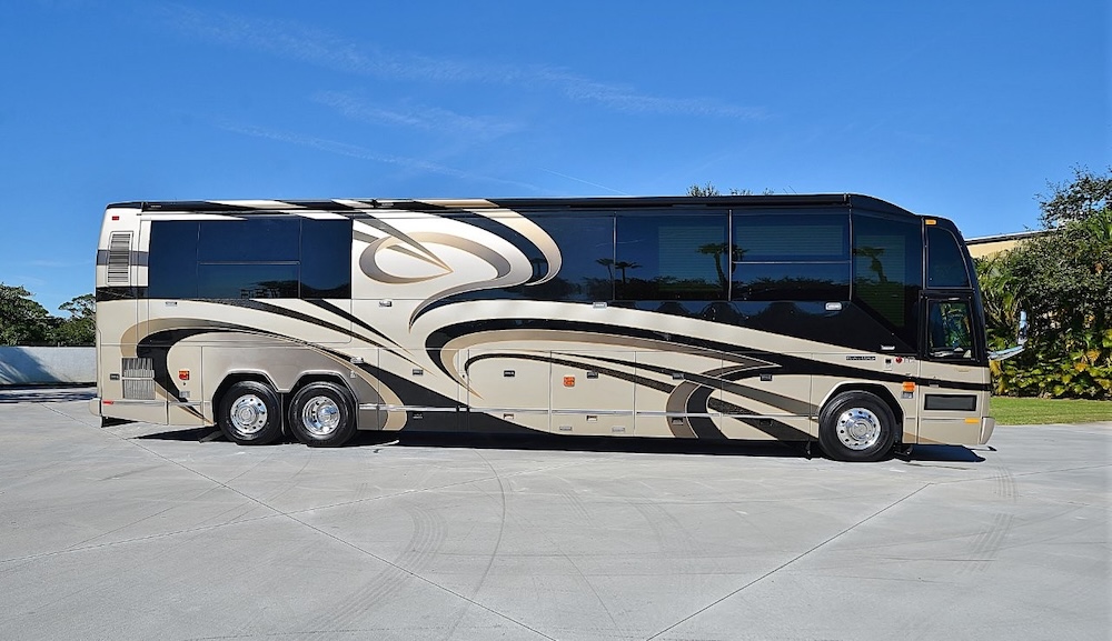 2011 Prevost Liberty H3-45 For Sale