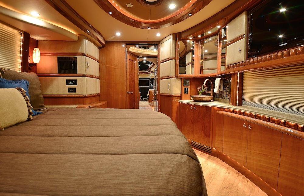 2011 Prevost Liberty H3-45 For Sale