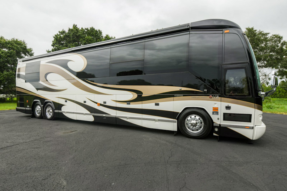 2011 Prevost Outlaw H3-45 For Sale