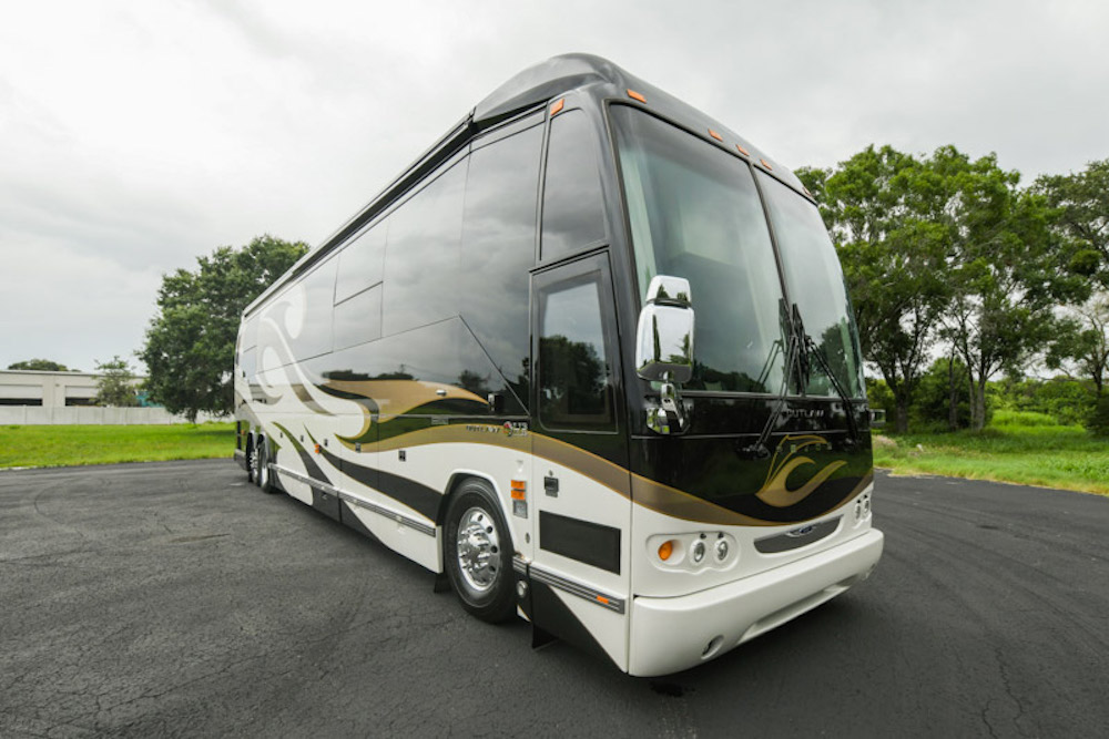 2011 Prevost Outlaw H3-45 For Sale