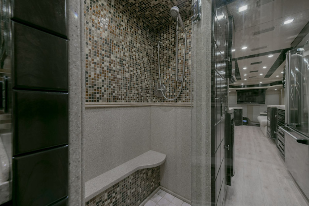 2011 Prevost Outlaw H3-45 For Sale